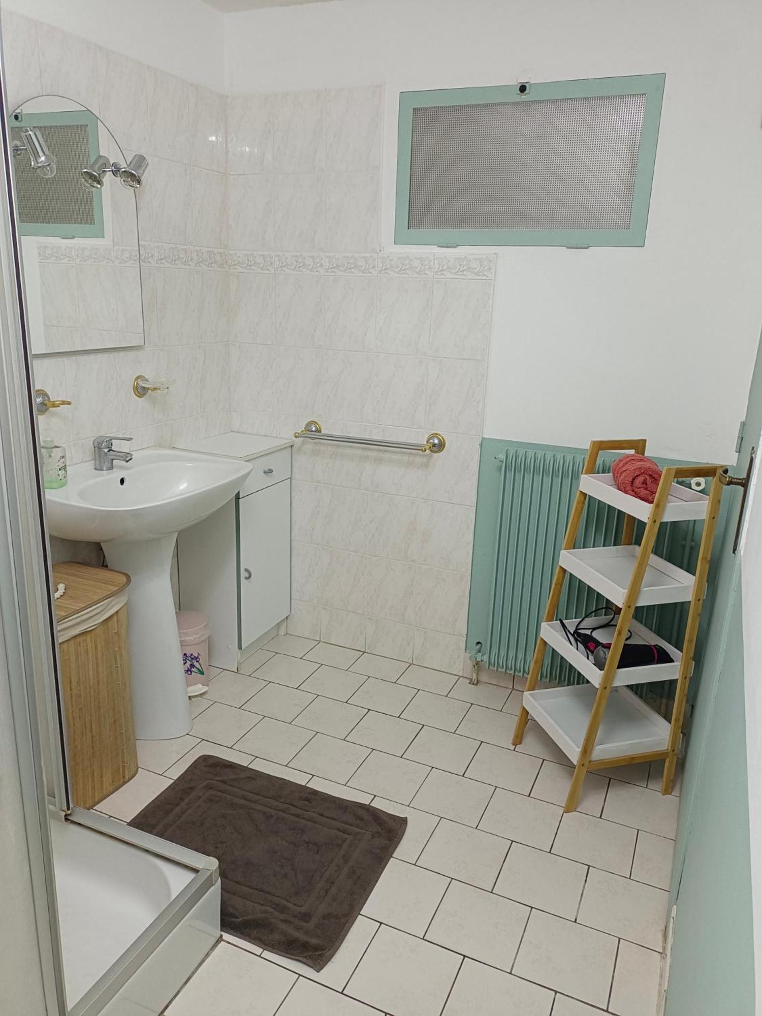 Mosnes Petite Maison Etape Loire A Velo Ou Compostelle מראה חיצוני תמונה